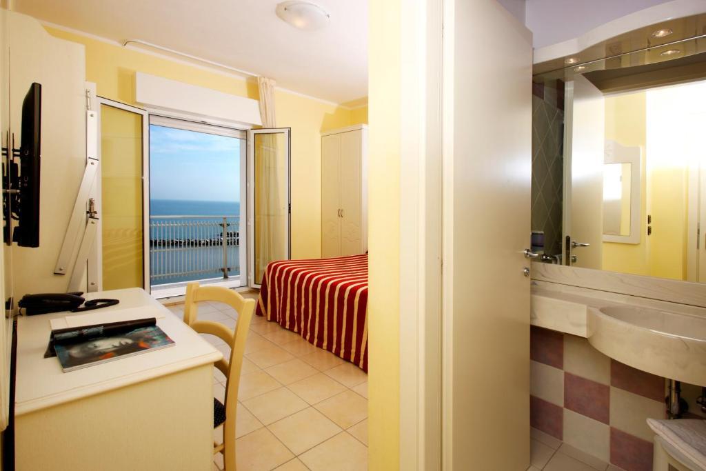 רימיני Hotel Baia חדר תמונה